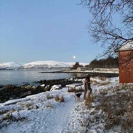 Casa Alaska, Near Sea & Telegrafbukta *